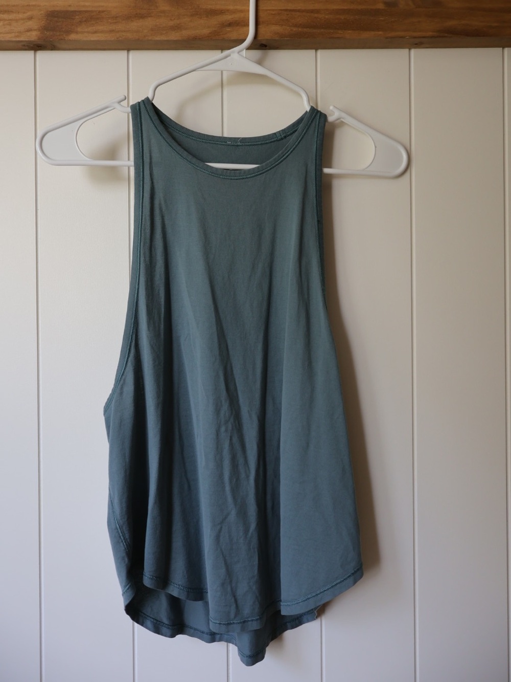 Lululemon Women's Sage Green Sleeveless Tank Top Size Small Summer Cotton